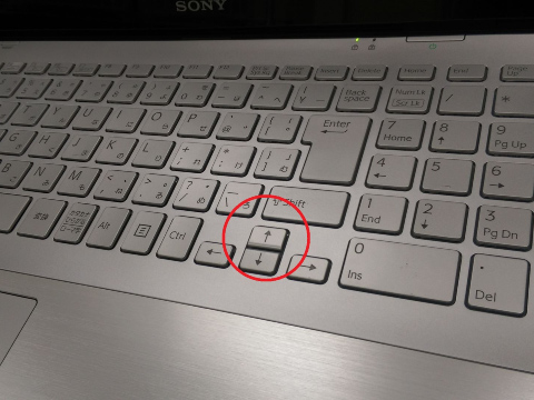 VAIO [↑(上)]キーが押しっぱなしに